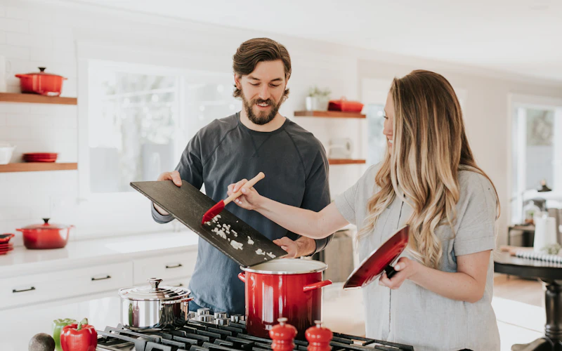 Kitchen deep cleaning service